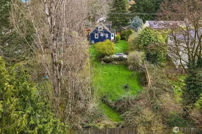 9213 25th Avenue NE, Seattle, WA 98115 - Photo 30