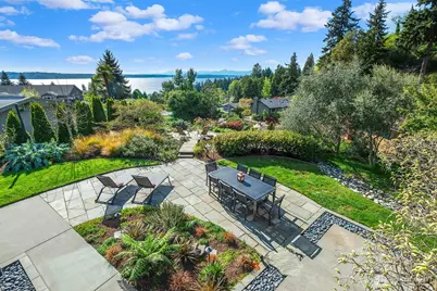 8627 Fauntlee Crest SW, Seattle, WA 98136 - Photo 22