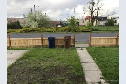 2508 E 1st Avenue, Spokane, WA 98202 - Photo 4