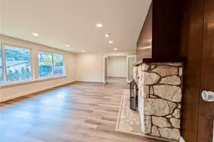1135 147th Pl NE, Bellevue, WA 98007 - Photo 8