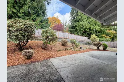 1135 147th Pl NE, Bellevue, WA 98007 - Photo 4