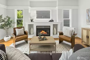621 NE 77th St, Seattle, WA 98115 - Photo 14