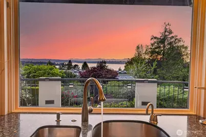 10419 NE 53rd Street, Kirkland, WA 98033 - Photo 4