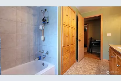 11802 28th Avenue E, Tacoma, WA 98445 - Photo 20