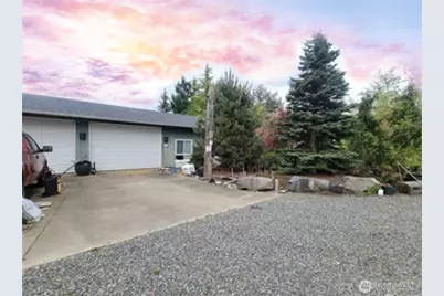 11802 28th Avenue E, Tacoma, WA 98445 - Photo 10