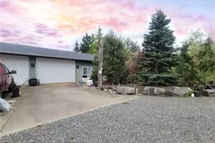 11802 28th Ave E, Tacoma, WA 98445 - Photo 10