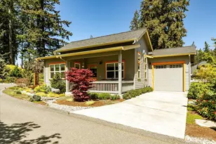 233 Clover Ct, Langley, WA 98260 - Photo 2
