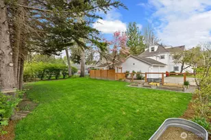 8325 Mountain Ave SE, Snoqualmie, WA 98065 - Photo 32