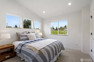 6745 Earl Ave NW, Seattle, WA 98117 - Photo 24