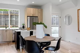 6747 Earl Ave NW, Seattle, WA 98117 - Photo 14