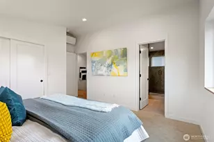 6747 Earl Ave NW, Seattle, WA 98117 - Photo 28