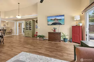 2404 Bowman Ave NW, Olympia, WA 98502 - Photo 12