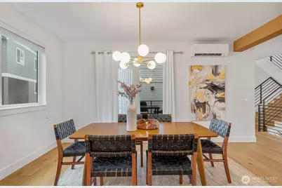 6738 21st Avenue SW, Seattle, WA 98106 - Photo 2