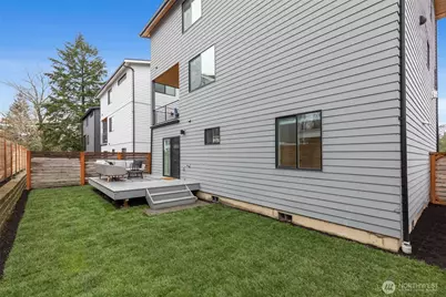 6738 21st Avenue SW, Seattle, WA 98106 - Photo 24