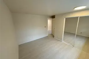 929 N 105th St, Seattle, WA 98133 - Photo 6