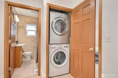 1116 6th Avenue N, Seattle, WA 98109 - Photo 28