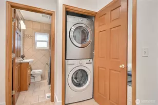 1116 6th Ave N, Seattle, WA 98109 - Photo 28