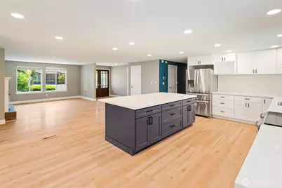 8001 Sapphire Drive SW, Lakewood, WA 98498 - Photo 10