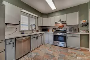 1112 N Cambrian Ave, Bremerton, WA 98312 - Photo 14