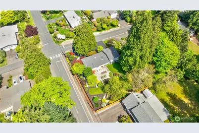8320 188th Street SW, Edmonds, WA 98026 - Photo 4