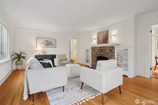 314 N 117th St, Seattle, WA 98133 - Photo 2
