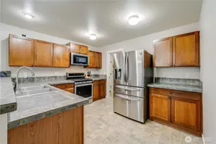 7709 86th Ave NE, Marysville, WA 98270 - Photo 8