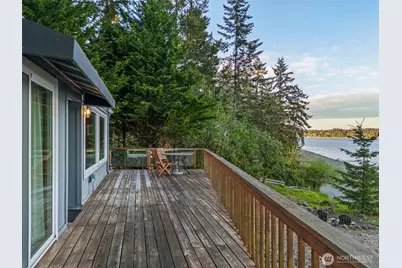 727 E Stretch Island Road S, Grapeview, WA 98546 - Photo 6