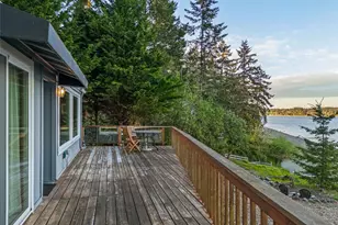 727 E Stretch Island Rd S, Grapeview, WA 98546 - Photo 10