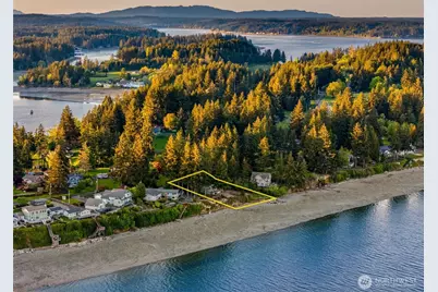 727 E Stretch Island Road S, Grapeview, WA 98546 - Photo 1