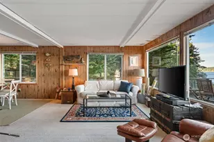 727 E Stretch Island Rd S, Grapeview, WA 98546 - Photo 14