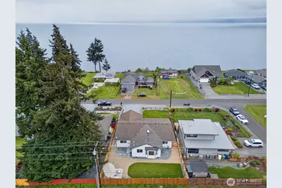 1584 Country Club Drive, Camano Island, WA 98282 - Photo 4