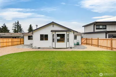 1584 Country Club Drive, Camano Island, WA 98282 - Photo 36