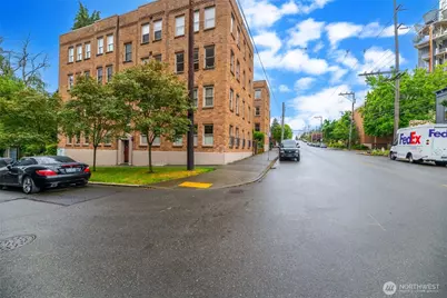 1427 3rd Avenue W #8, Seattle, WA 98119 - Photo 34