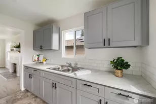 330 Dora Ave, Bremerton, WA 98312 - Photo 6
