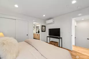 4122 B Burke Ave N, Seattle, WA 98103 - Photo 18
