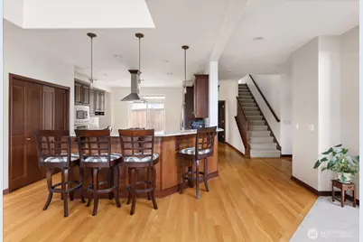 2777 SW Fairway Point Drive, Oak Harbor, WA 98277 - Photo 4
