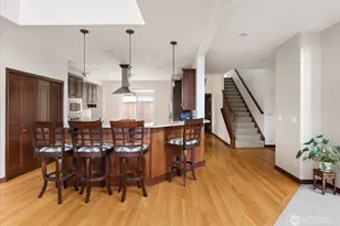 2777 SW Fairway Point Dr, Oak Harbor, WA 98277 - Photo 4