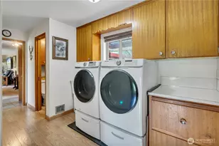 1243 25th St SE, Puyallup, WA 98372 - Photo 18