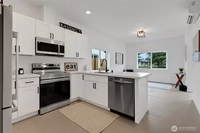 9420 S D St B, Tacoma, WA 98444 - Photo 8