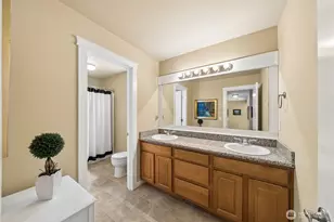 11424 179th Ave Ct E, Bonney Lake, WA 98391 - Photo 24