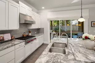 4525 90th Ave SE, Mercer Island, WA 98040 - Photo 14