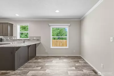 101 Sir Lancelot Drive, Castle Rock, WA 98611 - Photo 10