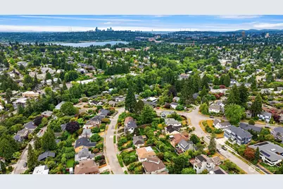 4934 Purdue Avenue NE, Seattle, WA 98105 - Photo 36