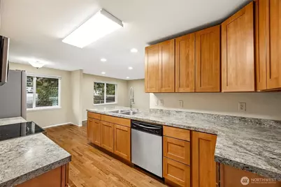 1300 SW 125th Place, Seattle, WA 98146 - Photo 6