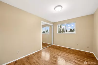 1300 SW 125th Place, Seattle, WA 98146 - Photo 16