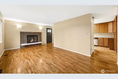1300 SW 125th Place, Seattle, WA 98146 - Photo 4