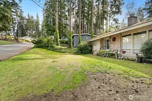 1605 153rd Ave SE, Bellevue, WA 98007 - Photo 2
