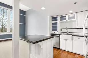 201 Galer St, Seattle, WA 98109 - Photo 6