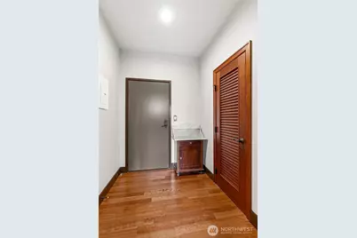 201 Galer Street #414, Seattle, WA 98109 - Photo 8