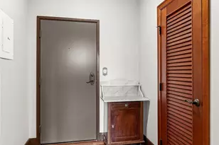 201 Galer St, Seattle, WA 98109 - Photo 8